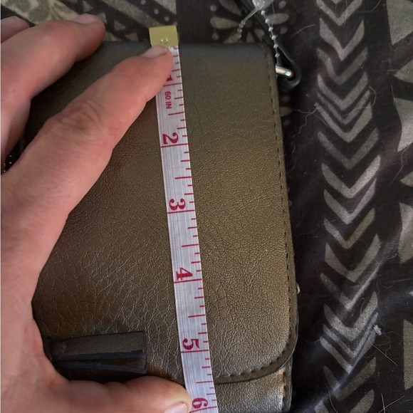 Bueno Black Crossbody Bag - Picture 3 of 10